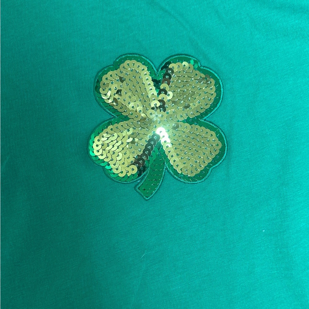 NWT Shamrock Green Kids T-Shirt with Sequin Clover, Size XL, MSRP‎ $15 - Picture 3 of 4